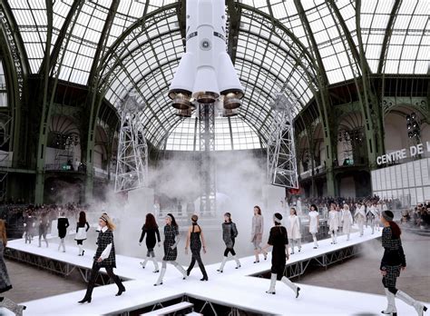 is chanel fast fashion